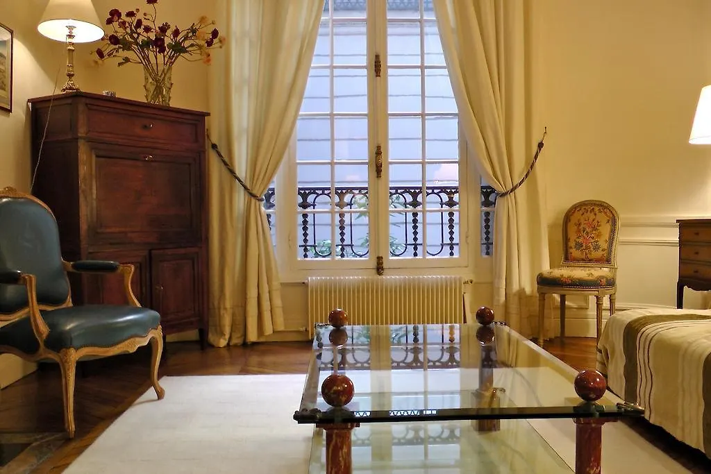 Apartment Living In Paris - Palais Bourbon