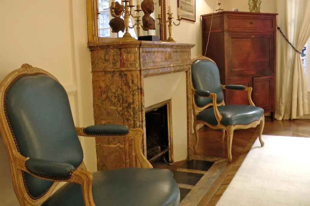 Apartment Living In Paris - Palais Bourbon